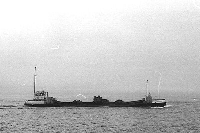 thames bay 210276 x2.jpg